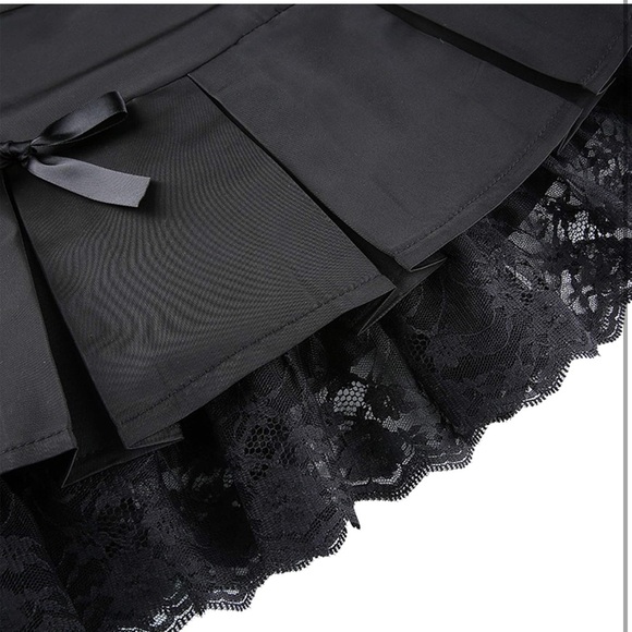 Black Ruffled Mini Skirt - Picture 4 of 12